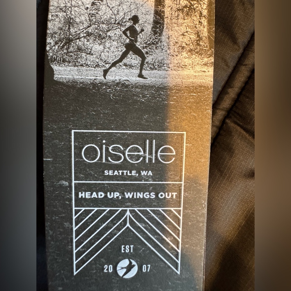 Oiselle Black Katron down Vest - Picture 2 of 5